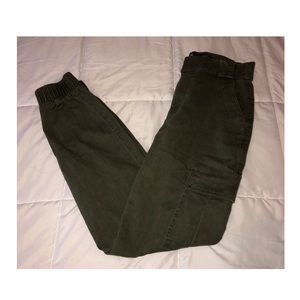 Hollister Ultra-High Rise “Jogger” Cargo Pants